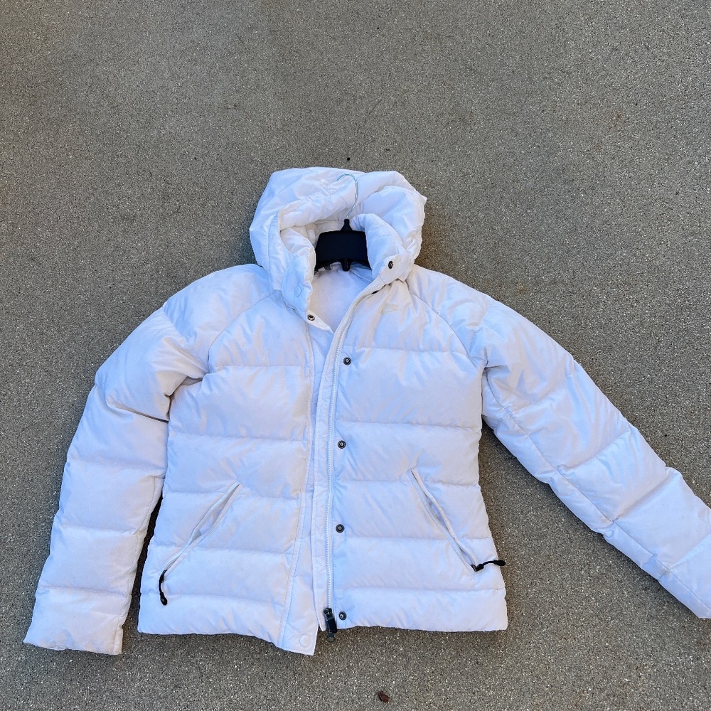 Nike woman’s large puffy jacket